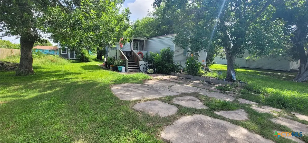 706 W Cleveland Avenue, Seadrift, TX 77983 - #1