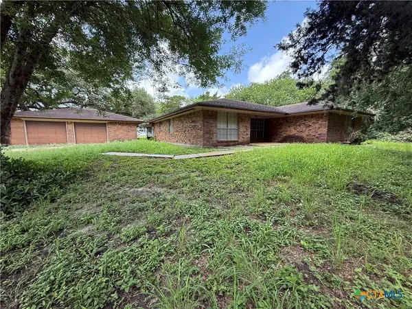 5916 Fm 1090, Port Lavaca, TX 77979