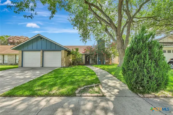 106 Rebecca Lane, Victoria, TX 77901