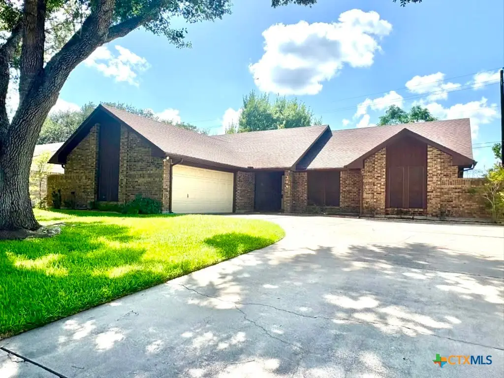 304 Windy Way Drive, Victoria, TX 77904 - #1