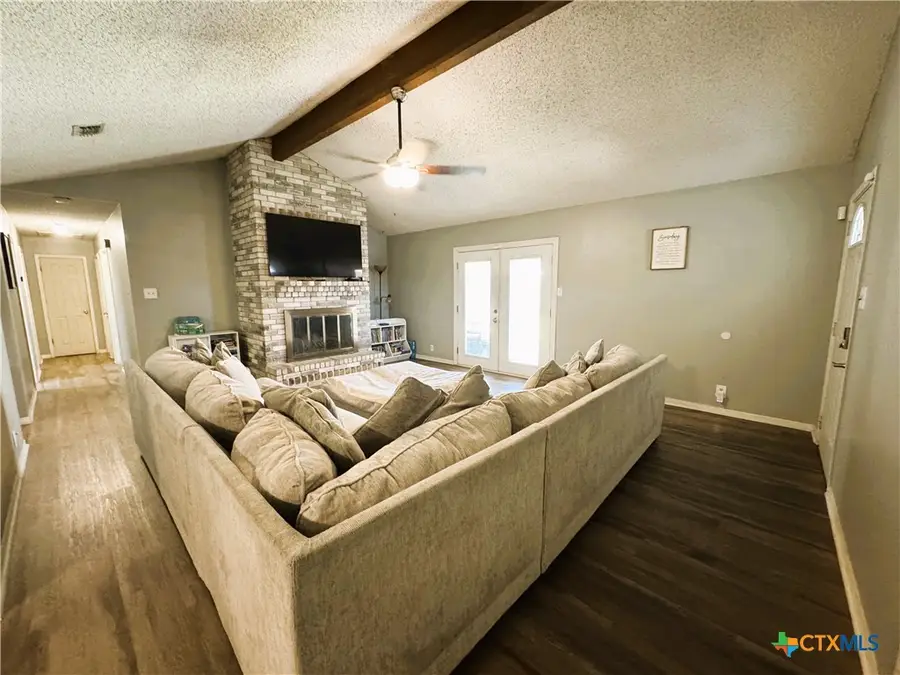 217 Versailles Street, Victoria, TX 77904 - #3