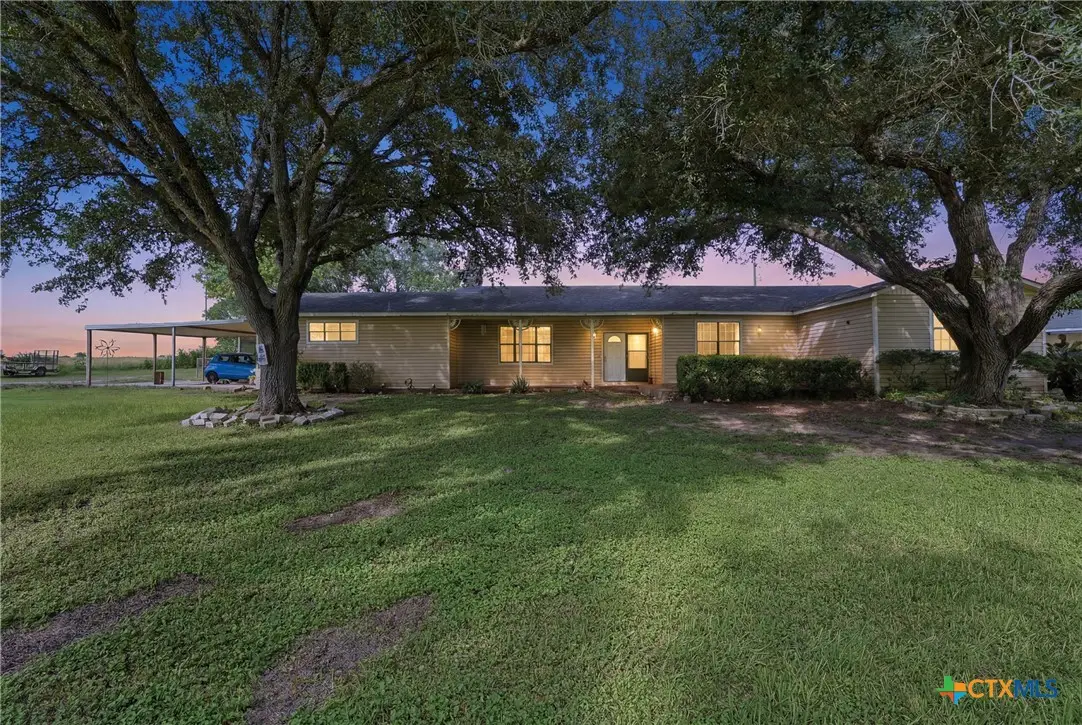 154 County Road 321, Yoakum, TX 77995 - #1