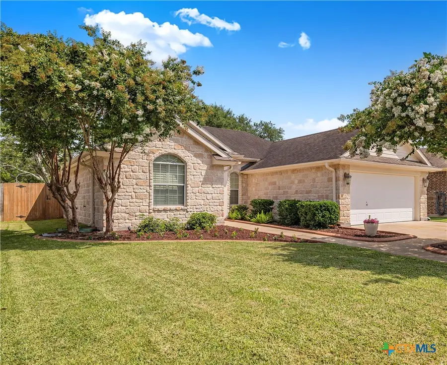 308 Green Gable Drive, Victoria, TX 77904 - #2