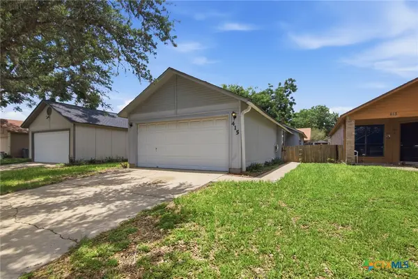 415 Waterford Drive, Victoria, TX 77901