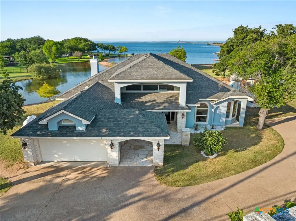100 Palm Cove, Buchanan Dam, TX 78609 - #1