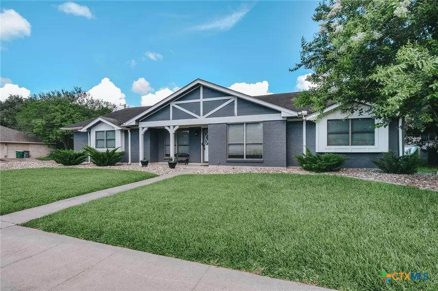 1407 Plantation Road, Victoria, TX 77904 - #2