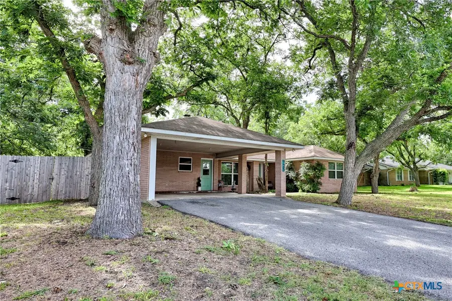 725 S Market Street, Flatonia, TX 78941 - #3