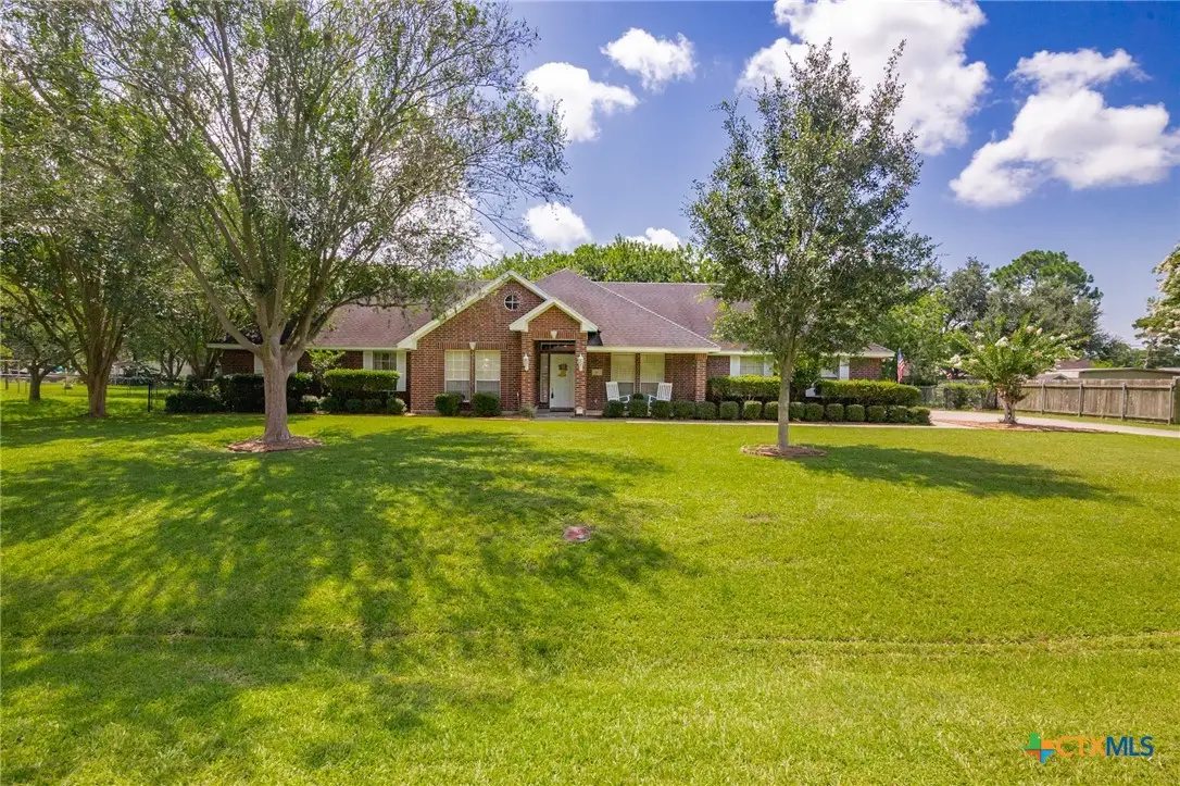 303 Perth Street, Victoria, TX 77904 - #1