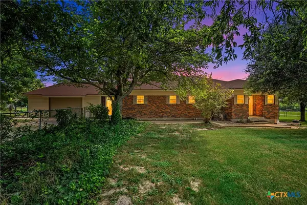 204 Christopher Drive, Eddy, TX 76524