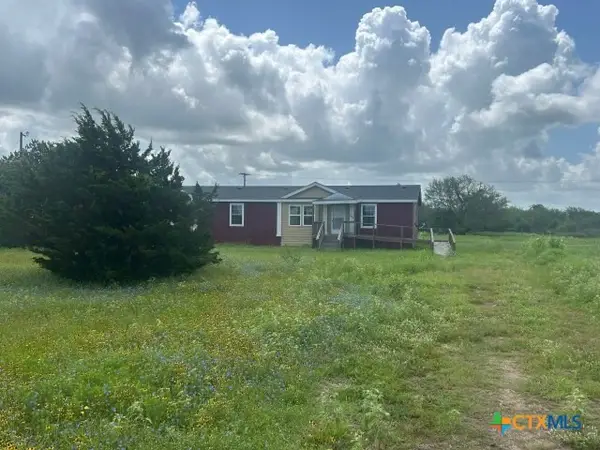 268 W Oaks, Victoria, TX 77905