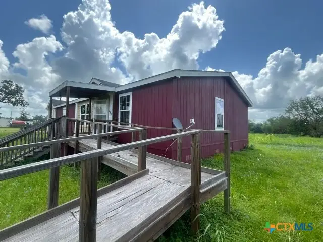 268 W Oaks, Victoria, TX 77905 - #2