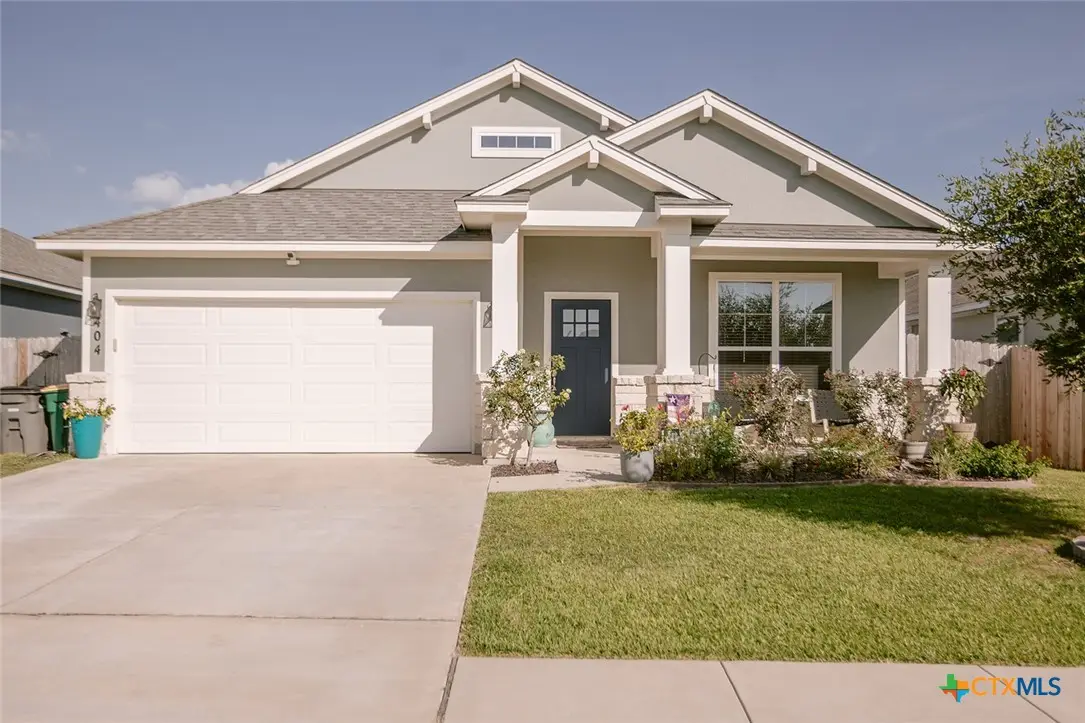 404 Brushy Creek, Victoria, TX 77904 - #1
