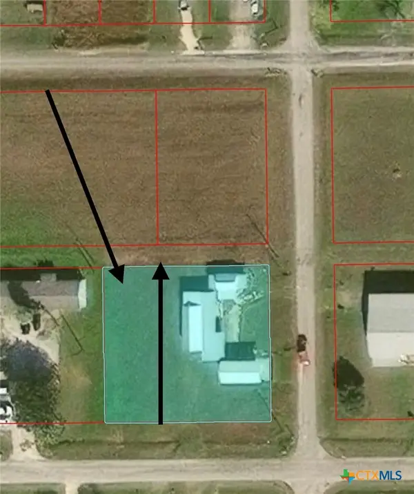100 N 13th Street, Seadrift, TX 77983