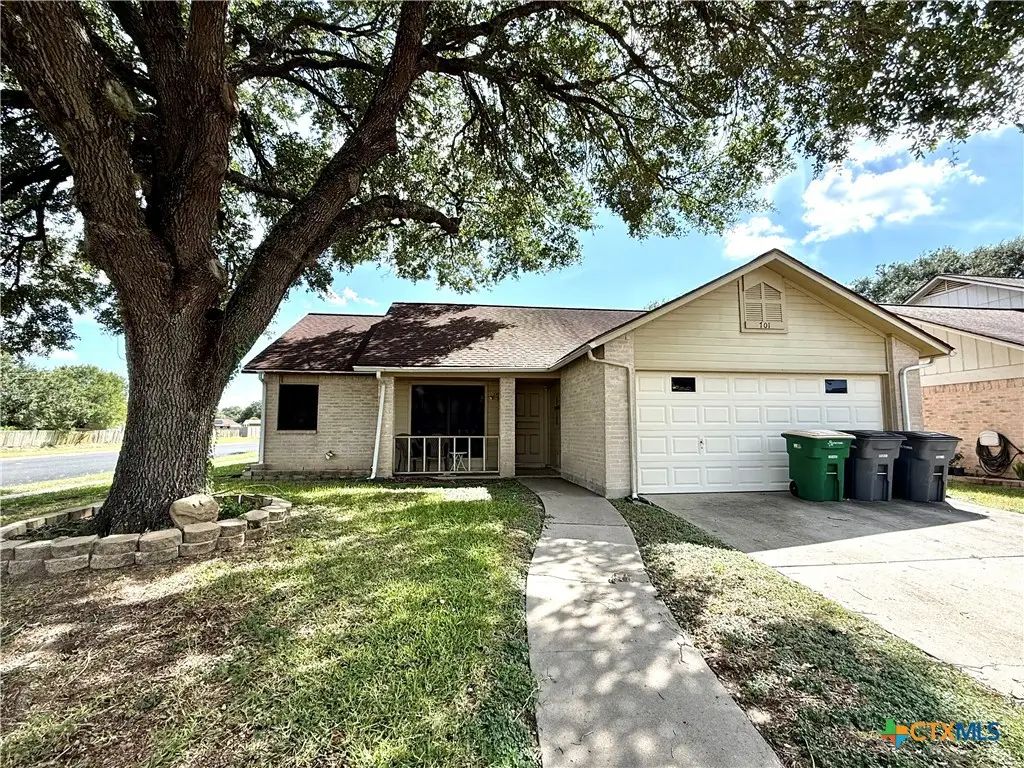 701 Queenswood Trail, Victoria, TX 77901 - #1