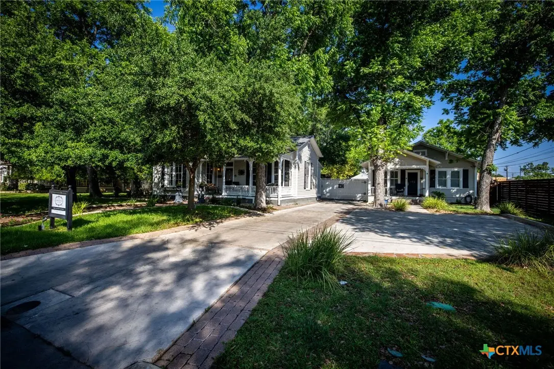 168 E Zink Street, New Braunfels, TX 78130 - #1