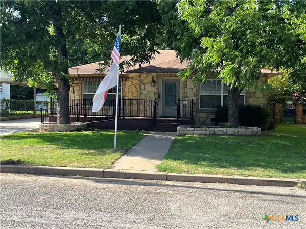 104 W Storey Street, San Saba, TX 76877