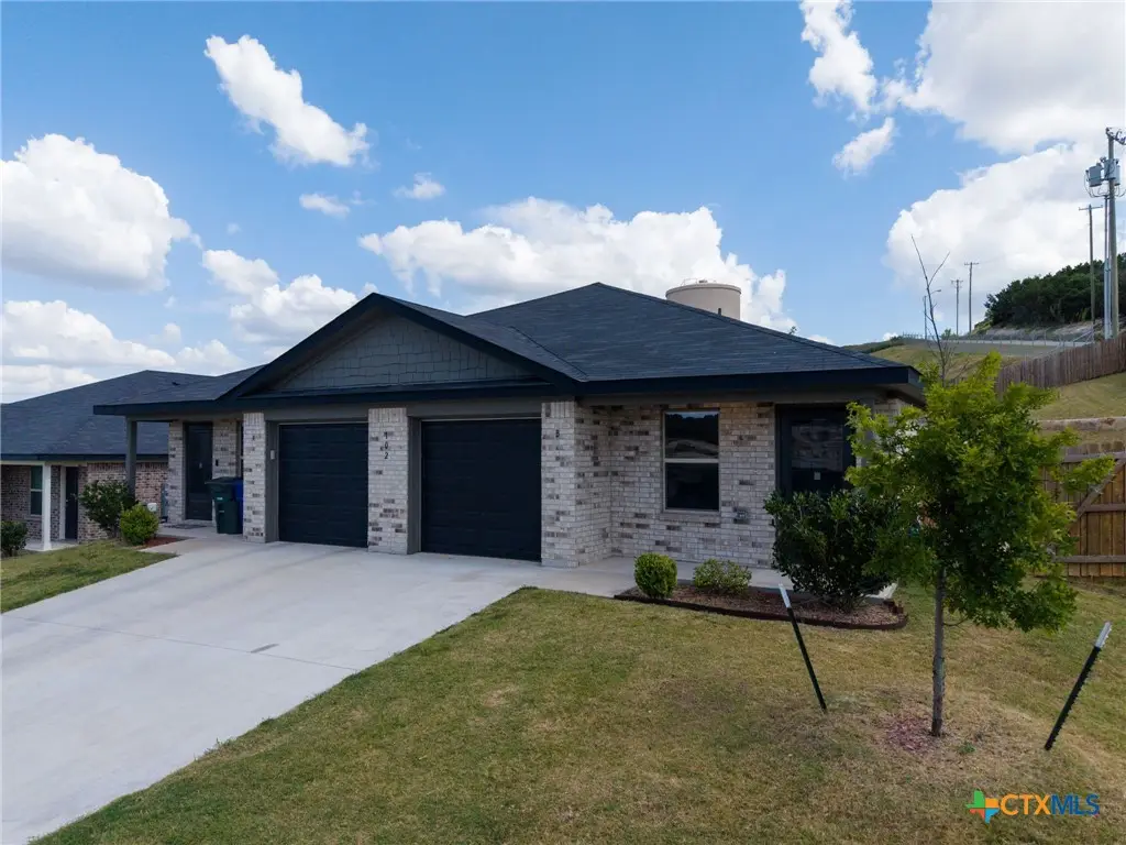 102 Lost Trail #B, Copperas Cove, TX 76522 - #1