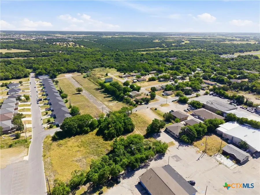 307 W Valley Road, Harker Heights, TX 76548 - #2