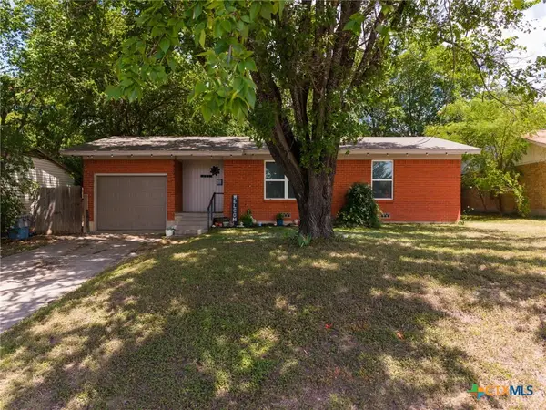 111 Cottonwood Drive, Gatesville, TX 76528