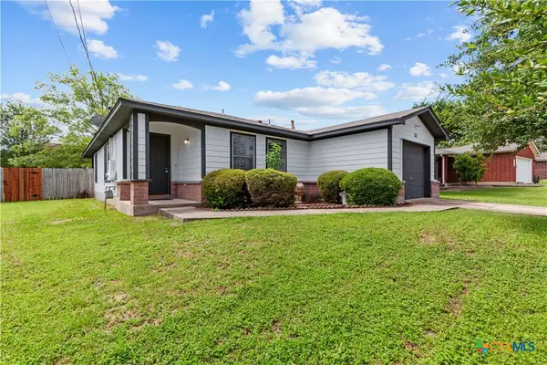 112 James Lin Circle, Kyle, TX 78640