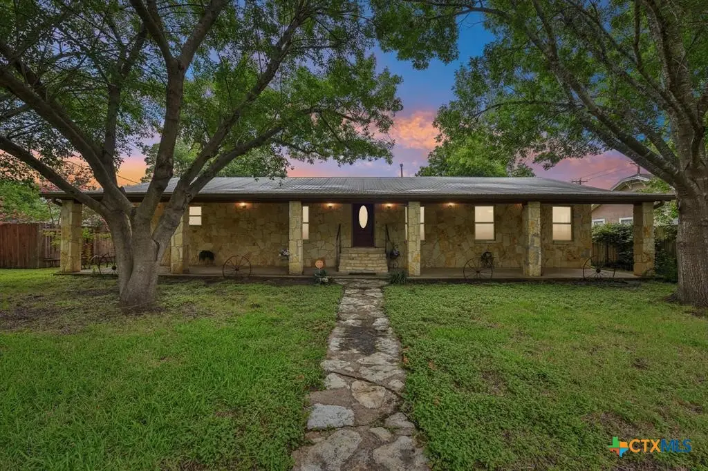 205 N Avenue E., Elgin, TX 78621 - #1