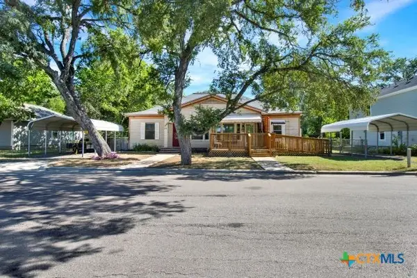 620 E 8th Avenue #618, Belton, TX 76513