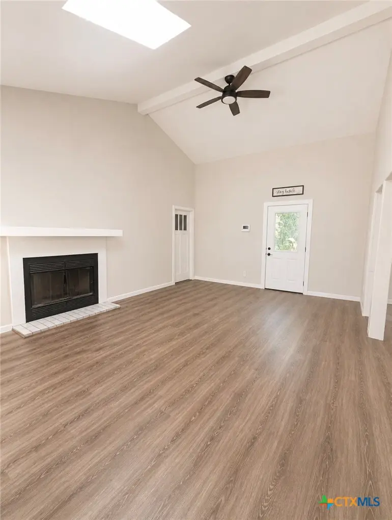 1104 Moss Lane, Cuero, TX 77954 - #3