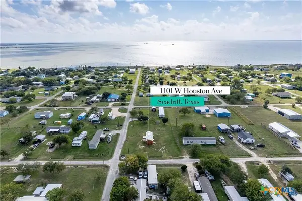 1101-1103 W Houston Avenue, Seadrift, TX 77983