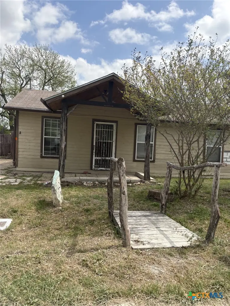117 Paul Street, Rogers, TX 76569 - #1