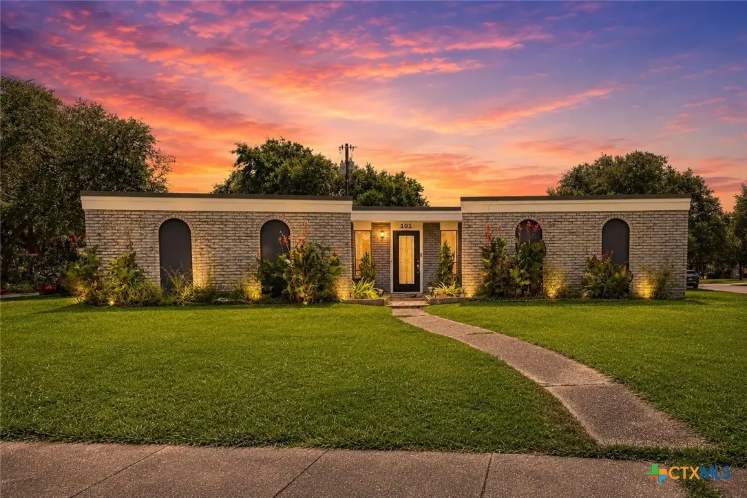 101 Mc Dow Street, Victoria, TX 77901 - #1