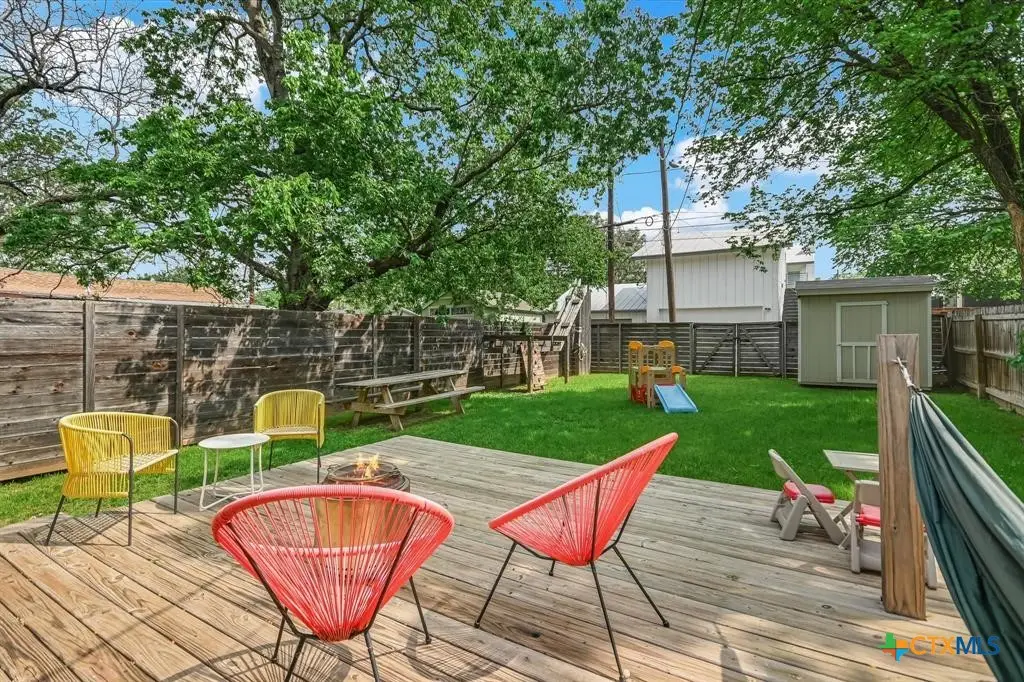 1705 E 14th Street #B, Austin, TX 78702 - #1