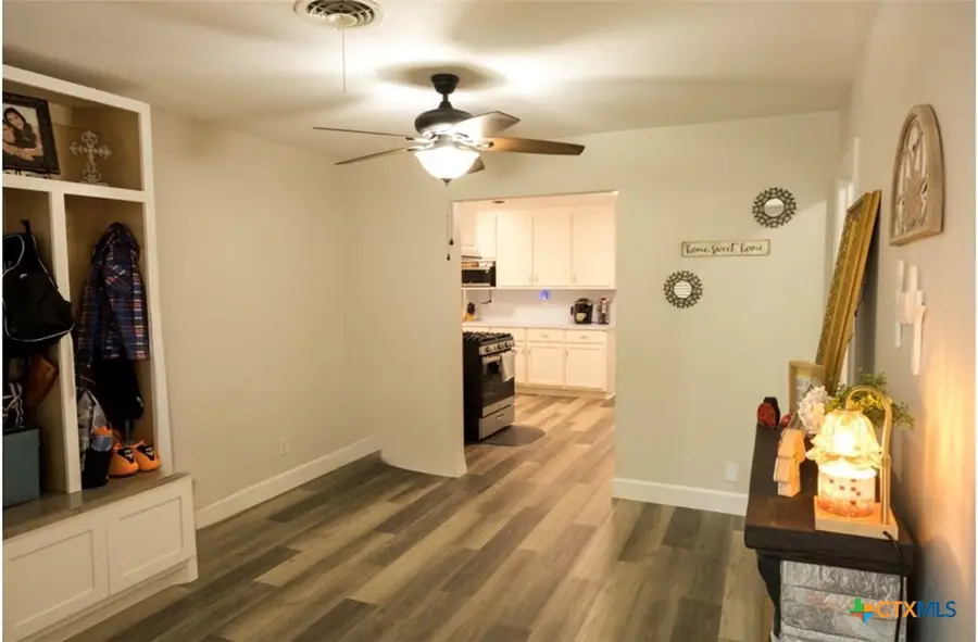 1608 Bexar Avenue, Victoria, TX 77901 - #2