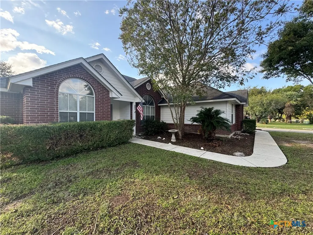 521 Woodlake Drive, McQueeney, TX 78123 - #1
