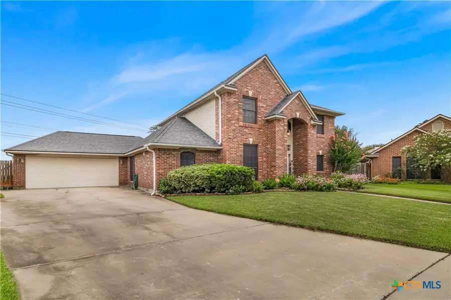 412 Cherrystone Circle, Victoria, TX 77904 - #2