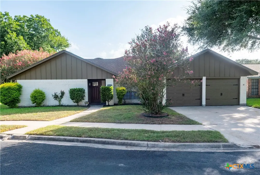 213 Taos Drive, Victoria, TX 77904 - #1