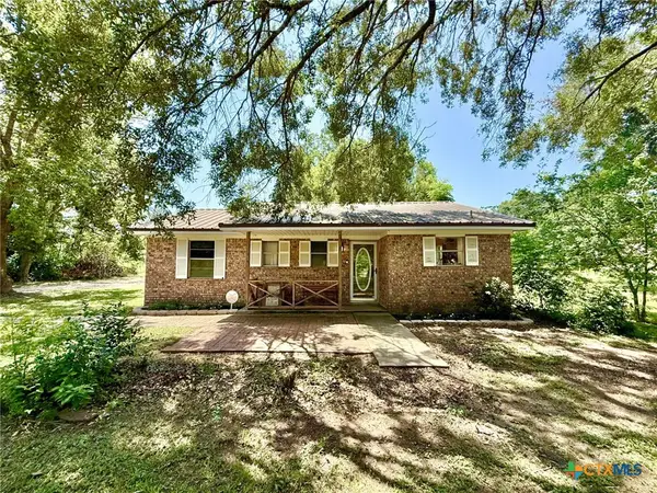 250 Robertson Street, Lolita, TX 77971