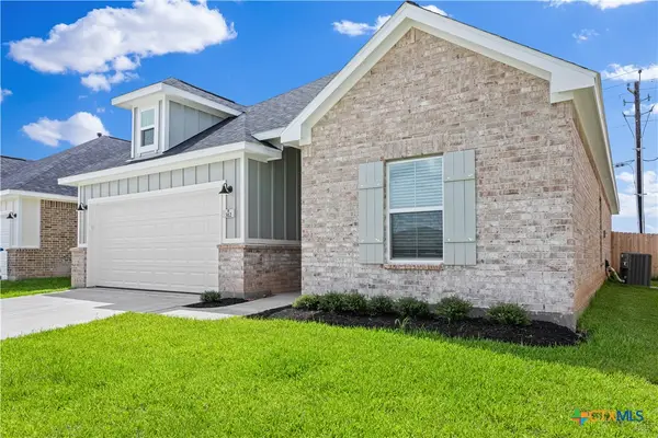 312 Cardinal Drive, Port Lavaca, TX 77979