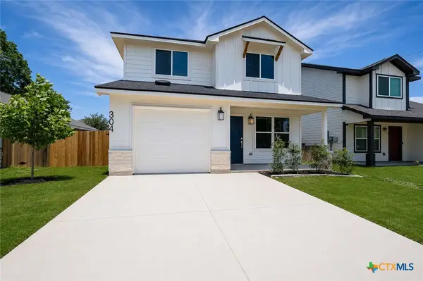 304 West Martindale St, Seguin, TX 78155