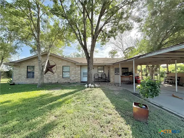 1209 Cobb Street, Edna, TX 77957