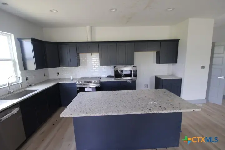 171 Hurst Place Boulevard, Lampasas, TX 76550 - #2