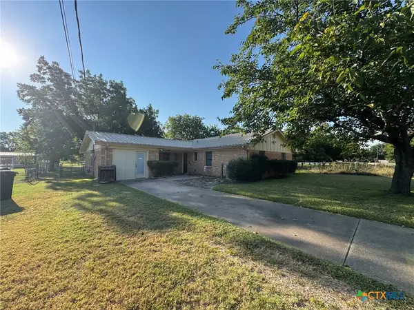 105 Curry Drive, Gatesville, TX 76528