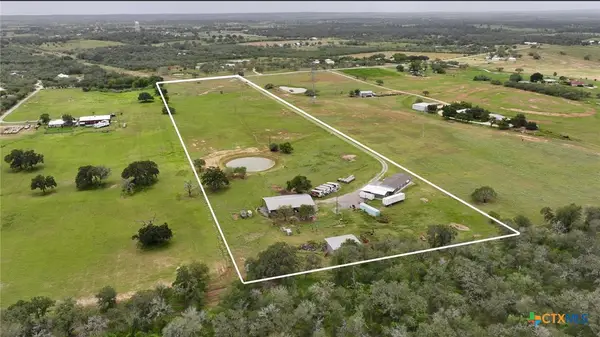 1576 Settlers Way, Seguin, TX 78155