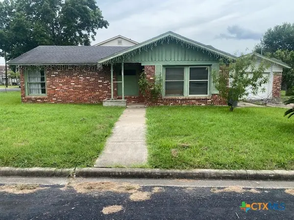 1001 Eisenhower Street, Victoria, TX 77901