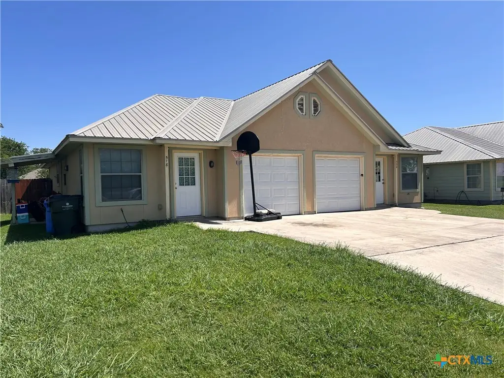 522 Baxter, Seguin, TX 78155 - #1