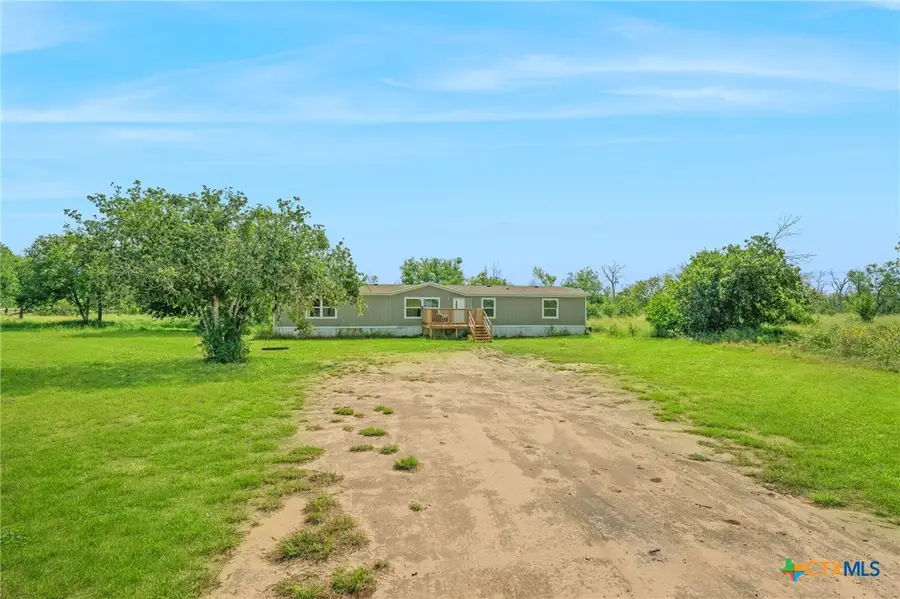 8954 County Road 128, Floresville, TX 78114 - #2
