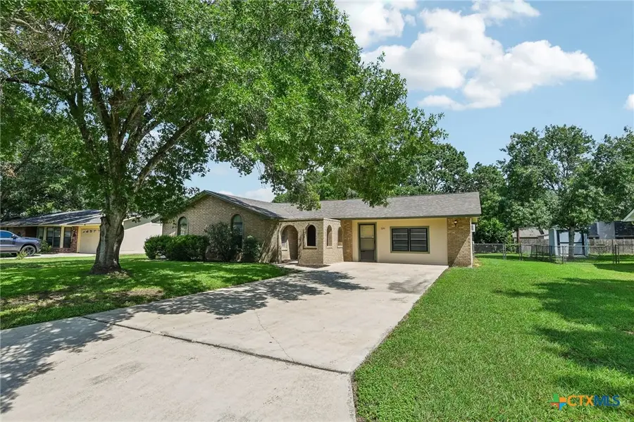 1641 Driftwood Drive, Seguin, TX 78155 - #2