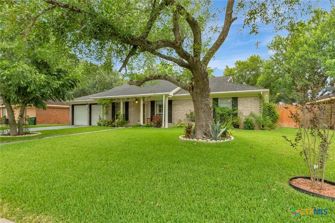 304 Tanglewood Drive, Victoria, TX 77901 - #1