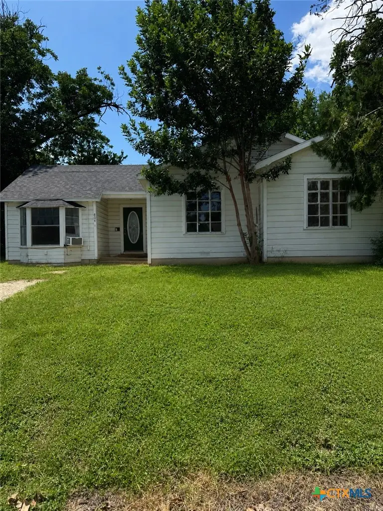 804 N 8th Street, Temple, TX 76501 - #1