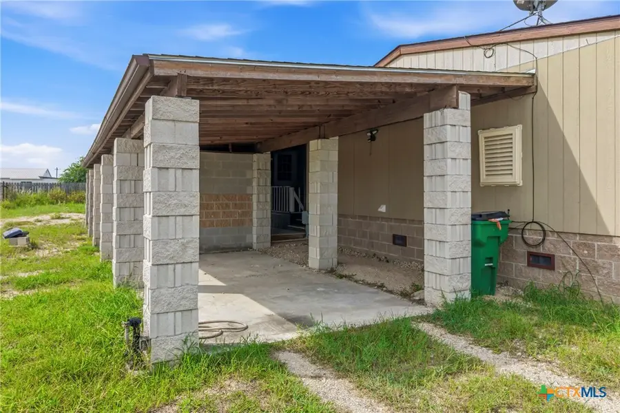 288 County Road 341, La Vernia, TX 78121 - #3