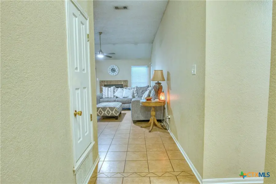 220 Atkinson Avenue, Copperas Cove, TX 76522 - #2